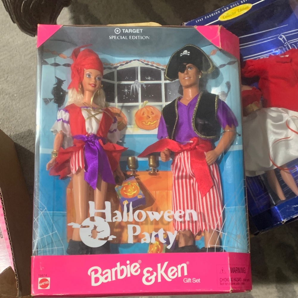 Mattel Barbie & Ken Halloween Pirate Costume Set - Red, Purple, Black